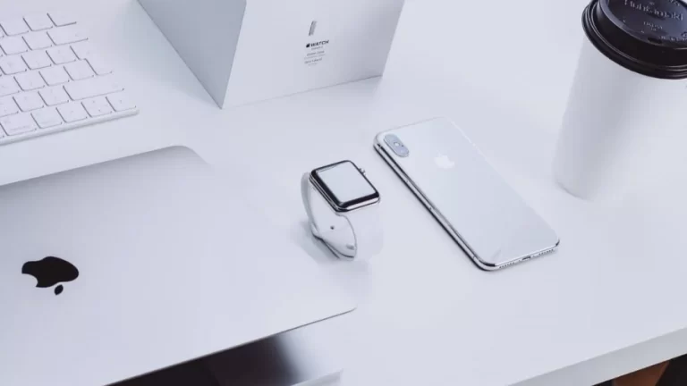 Apple: La Manzana que Mordió al Mundo