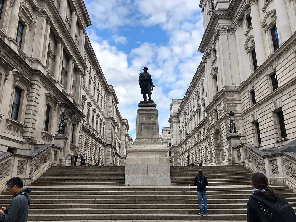 Estatua de Robert Clive